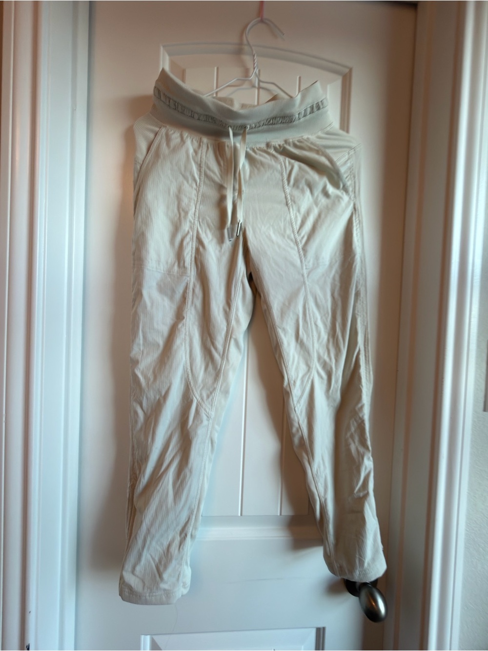 lululemon athletics women’s Dance Studio Mid-Rise Cropped Pant